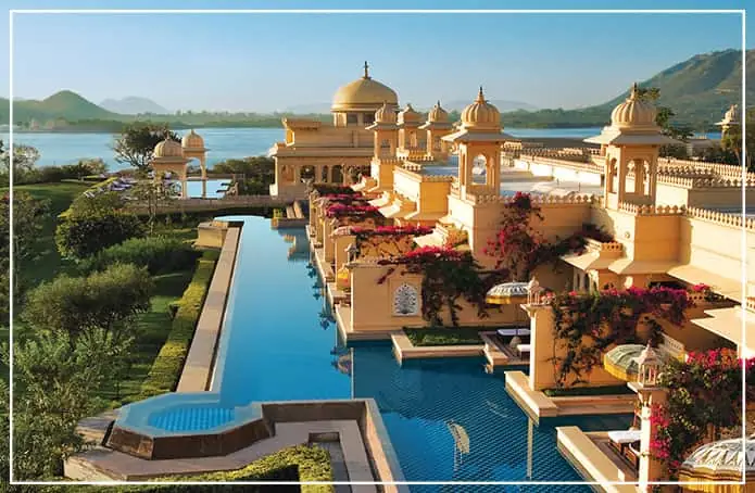 ताज पैलेस : झील के बीच एक सुन्दर महल जहाँ आप एक बार जरूर जाना चाहेंगे