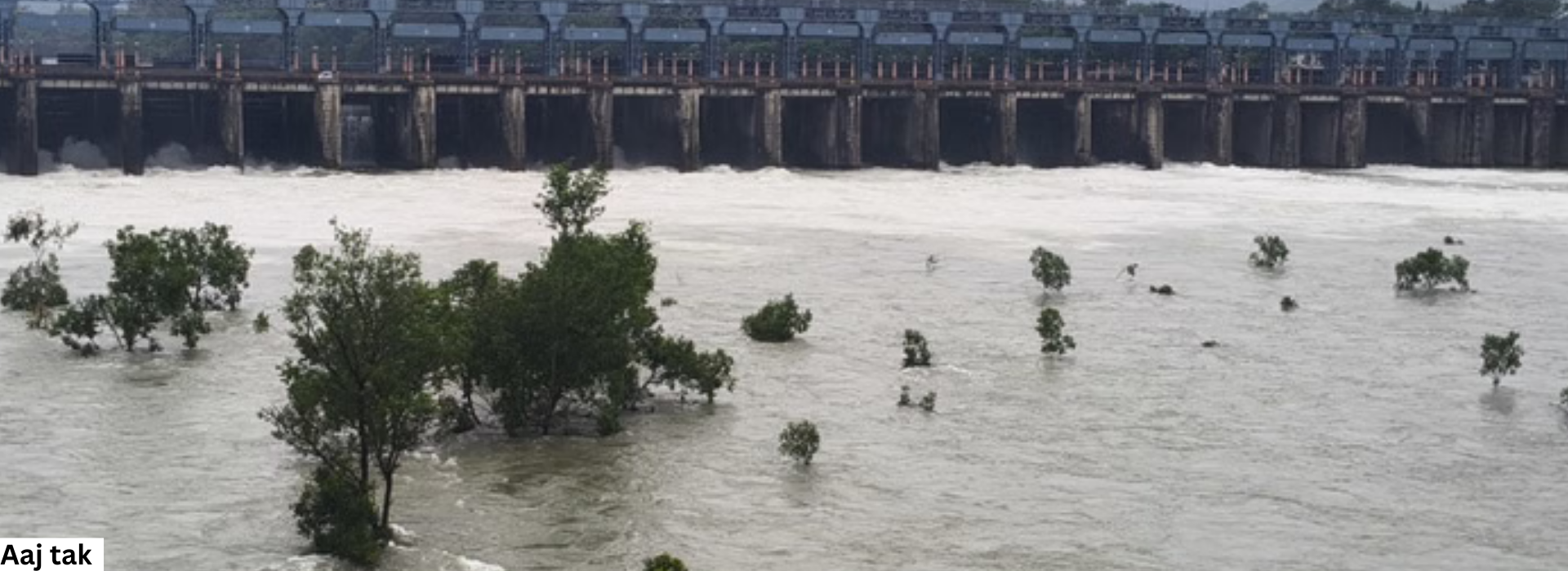 पंजाब में बाढ़ का तांडव: नावों की किल्लत और सेना का संघर्ष